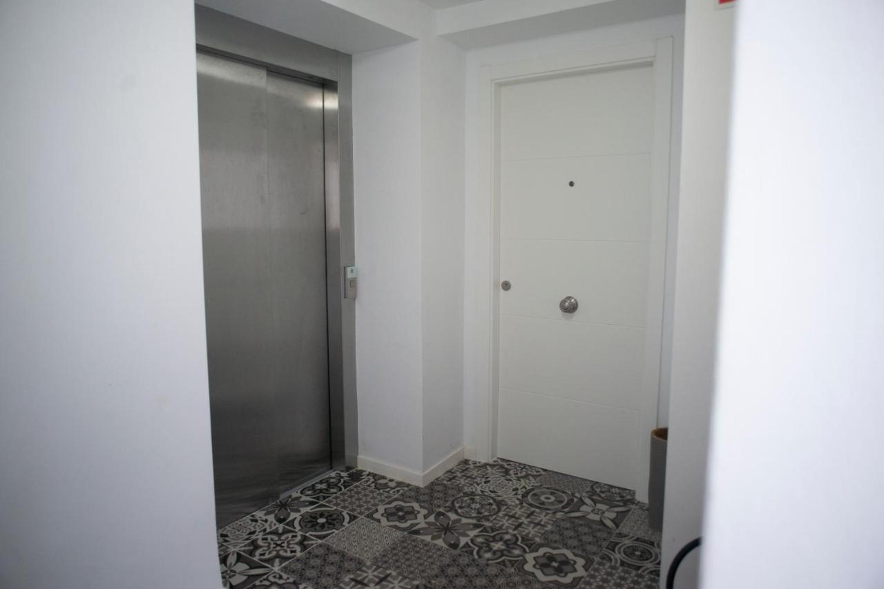 Apartamento El Tanguillo Little Apartments Cádiz Kültér fotó